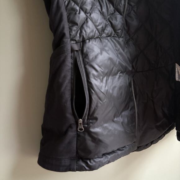 Lululemon Size 10 Down For A Run Quilted Puffer Vest Goose Down Black Full Zip - Picture 8 of 11
